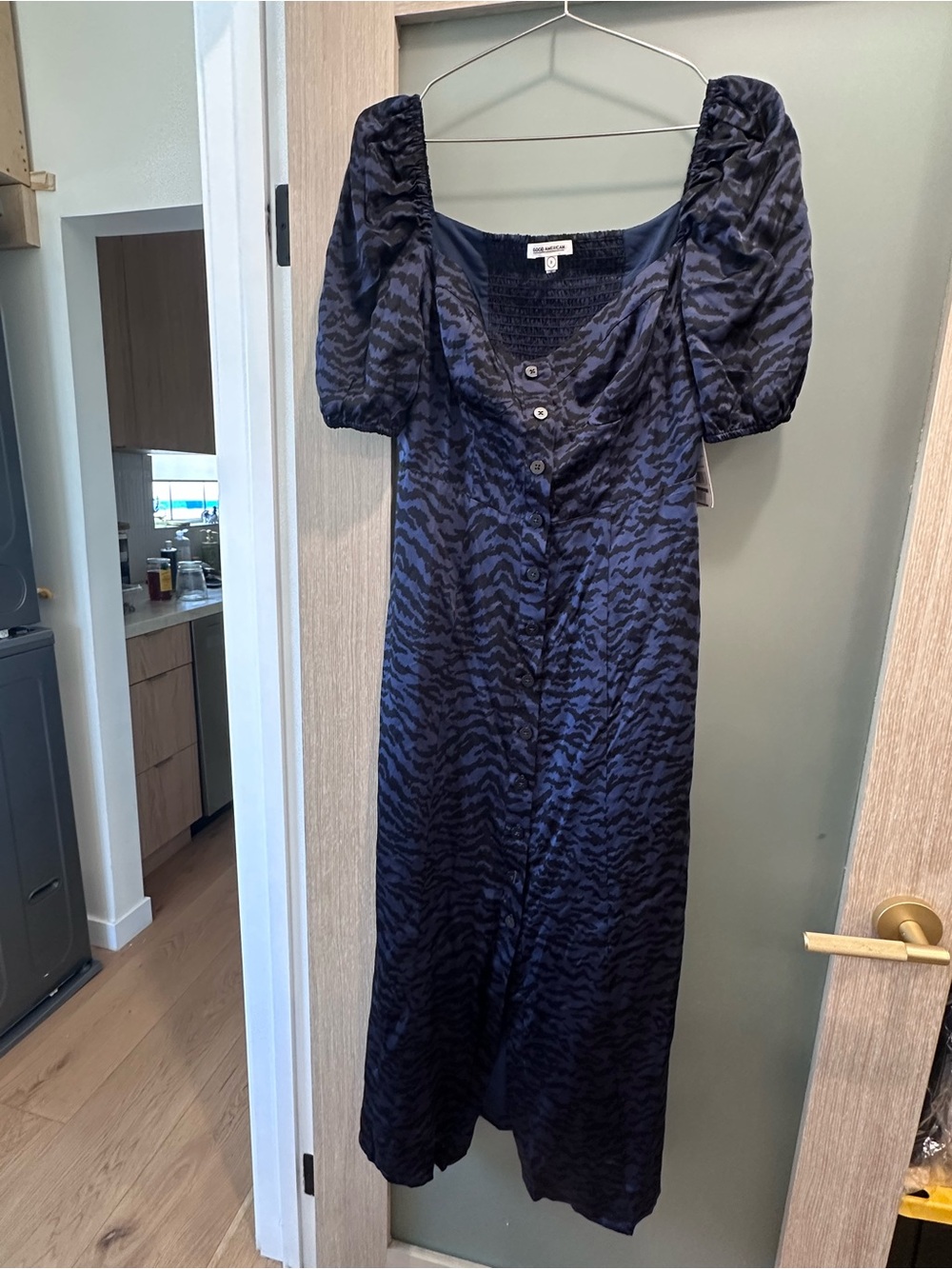 NWT Good American Navy Puff-Sleeve Button-Front Midi Dress